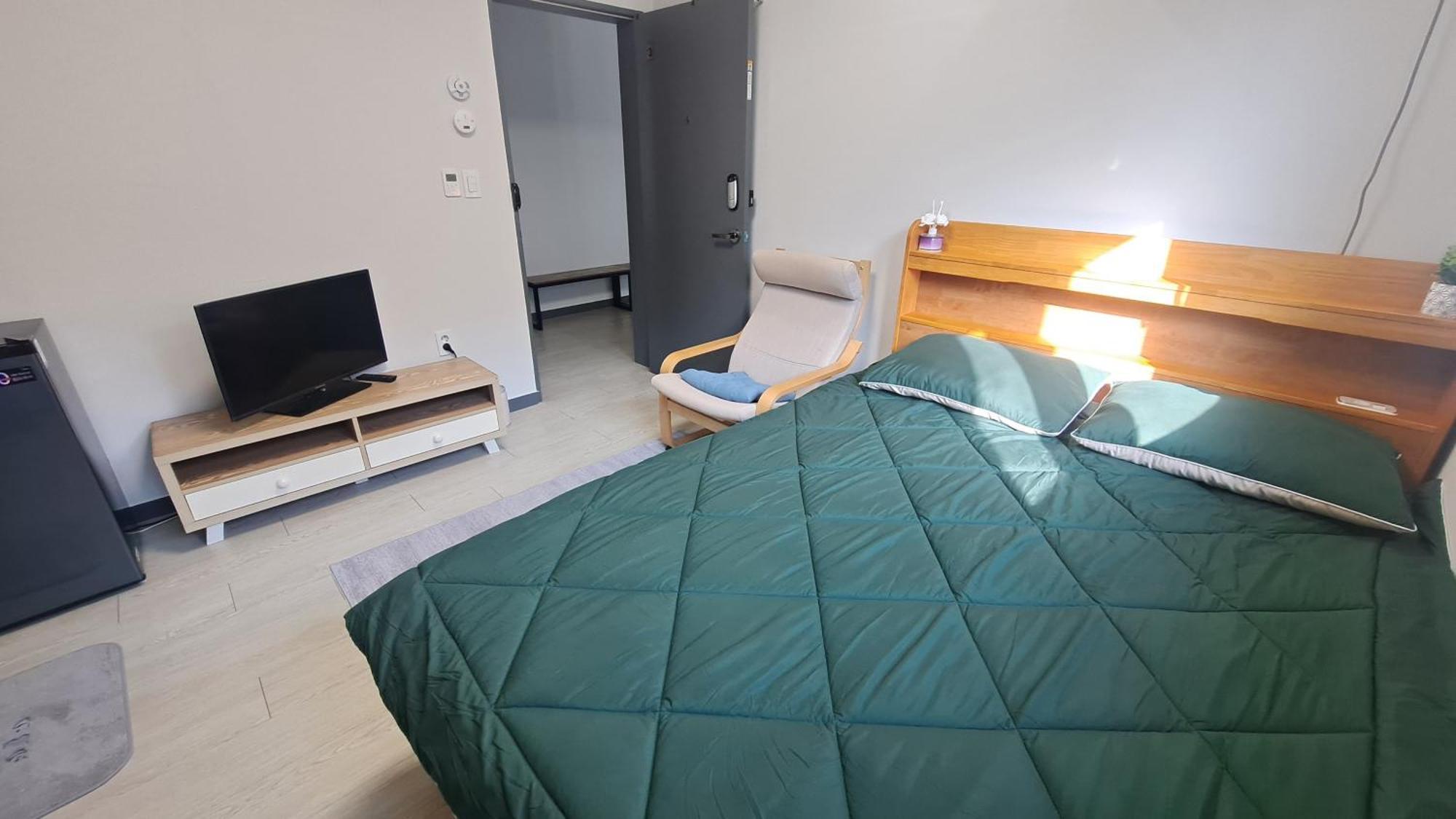 Yolo House Hotel Incheon Exterior photo